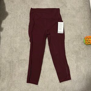 LULU LEMON SWIFT SPEED HIGH-RISE CROP 23" size 8